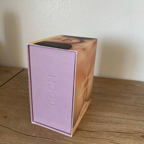 NIB NOOD Push-Up Luxe Adhesive Bra Size C Cup Padded Backless Strapless Reusable - Picture 4 of 6